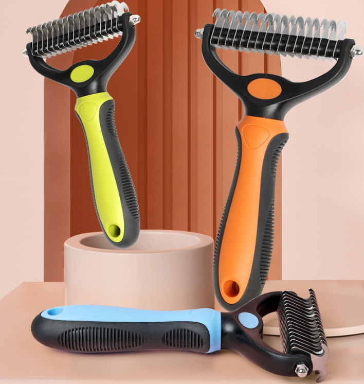 📢📢 50 % Rabatt!! 🐶🐱 Professionelles Enthaarungs-Tool für Hunde & Katzen – Entfernt Lose Haare Effektiv, Sanft zur Haut & Einfache Reinigung 🧼