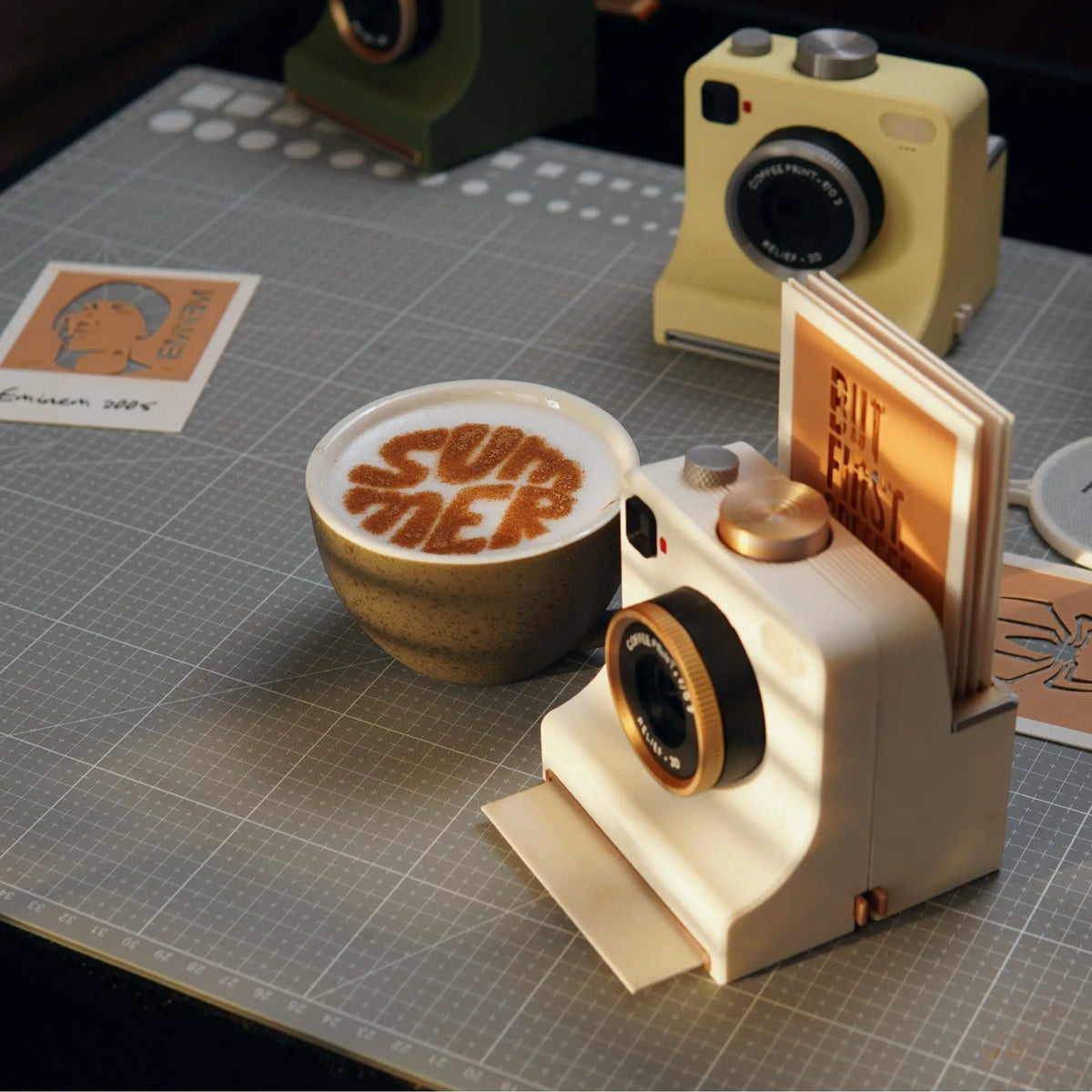 🎃Halloween-Angebot: 50 % Rabatt!🔥Retro-Kaffee-Kunstkamera – Mechanischer Latte-Schablonendrucker