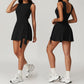 📢📢 50 % RABATT!! 🎾✨ Ärmelloser Sport-Overall mit Bindegürtel – figurformend, atmungsaktiv, bequem und betont Ihre Kurven perfekt 💃