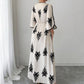 👗⏰ 50% RABATT+Versandkostenfrei!🌸🌿Elegantes Damen Maxikleid mit V-Ausschnitt & Retro-Print – Fließender Stoff, Glockenärmel & kontrastierende schwarze Besätze – Perfekt für Urlaub, Picknick & Abendausflüge ✨