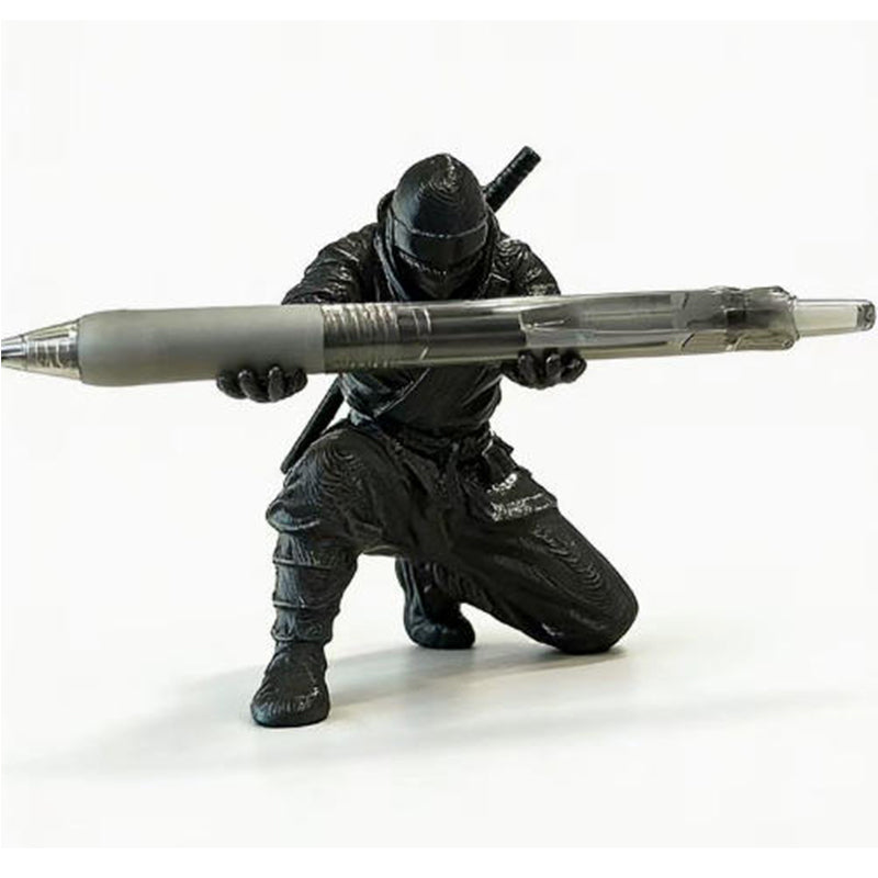 🗡️ Kreativer Stiftehalter in Form eines Ninja-Kriegers, 3D-gedruckt