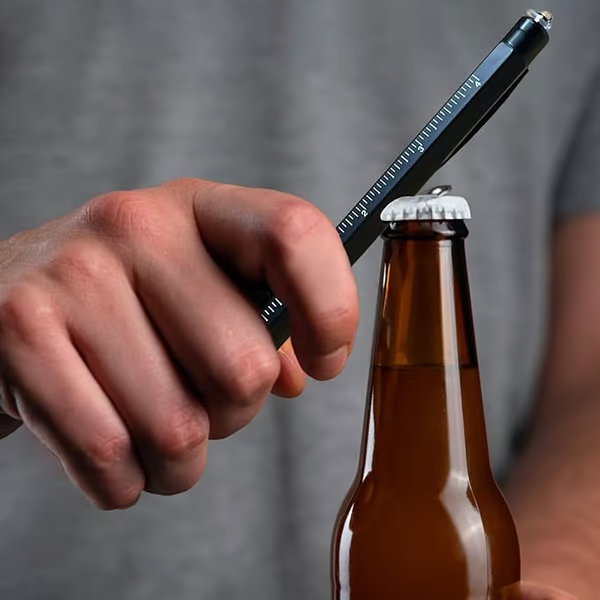 9-in-1 Outdoor-Multifunktionsstift